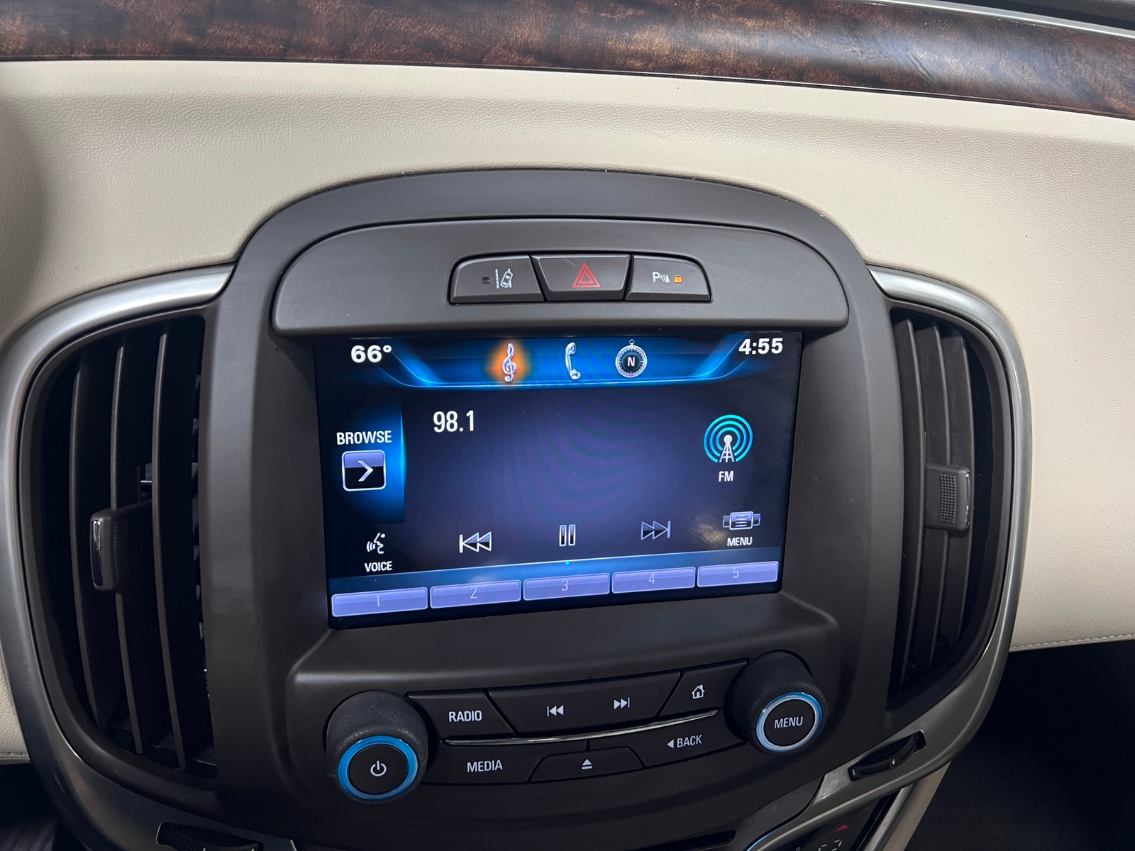 Thumbnail: 2015 Buick LaCrosse - 3