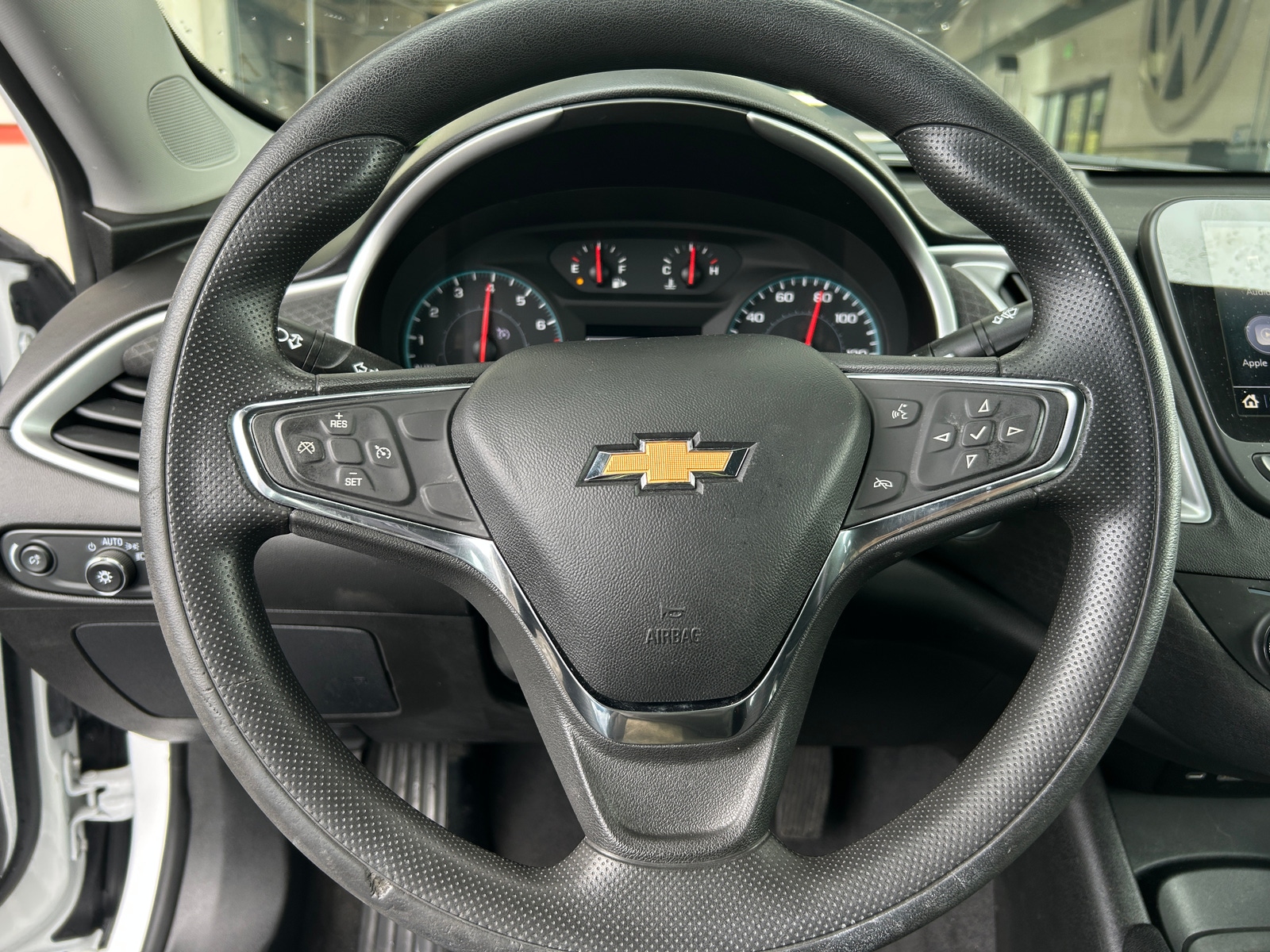 Thumbnail: 2020 Chevrolet Malibu - 5