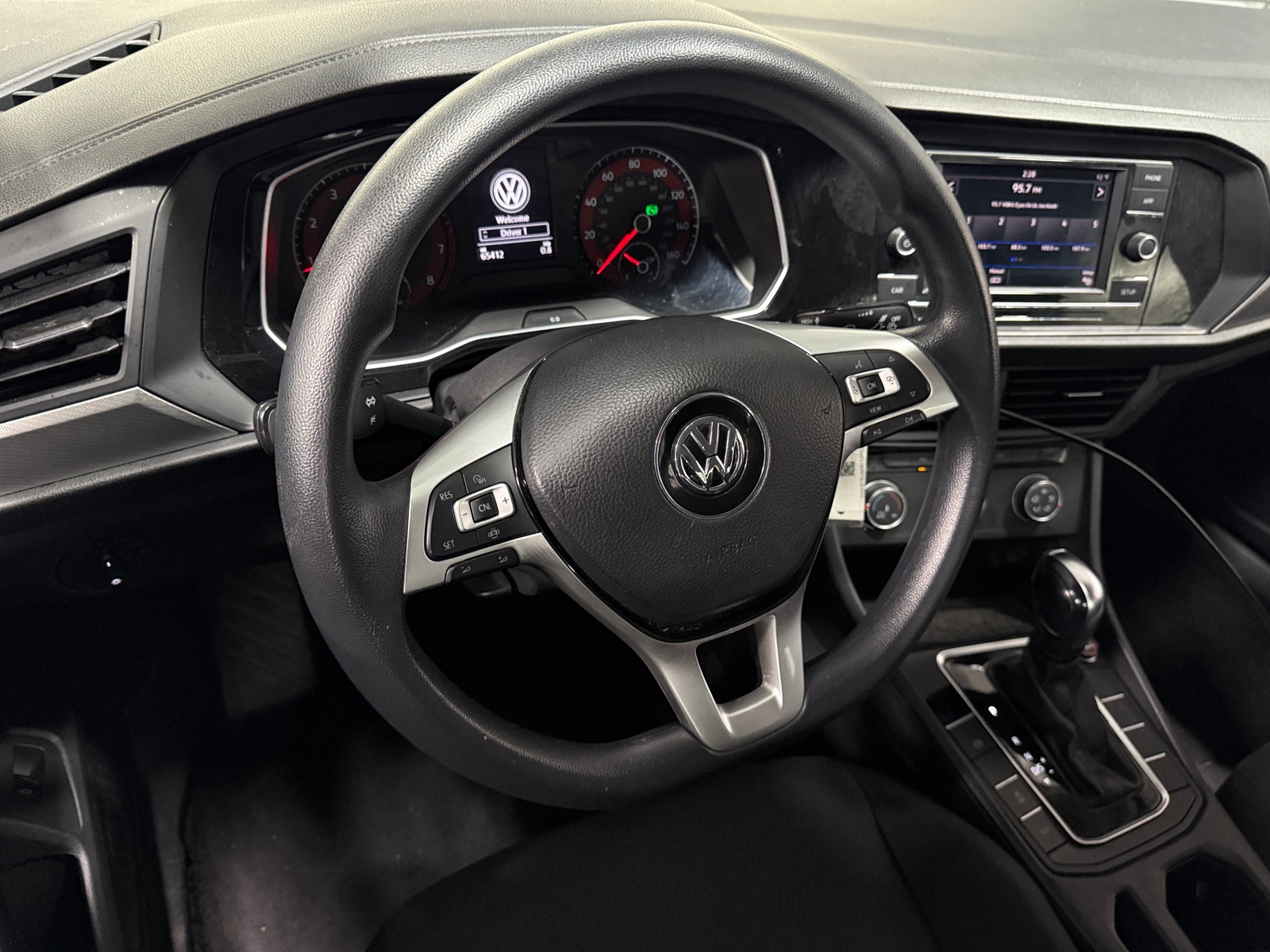 Thumbnail: 2019 Volkswagen Jetta - 5