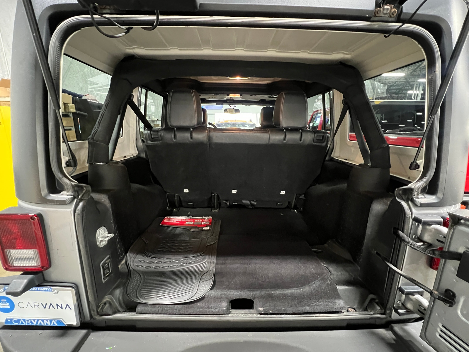 Thumbnail: 2016 Jeep Wrangler - 6