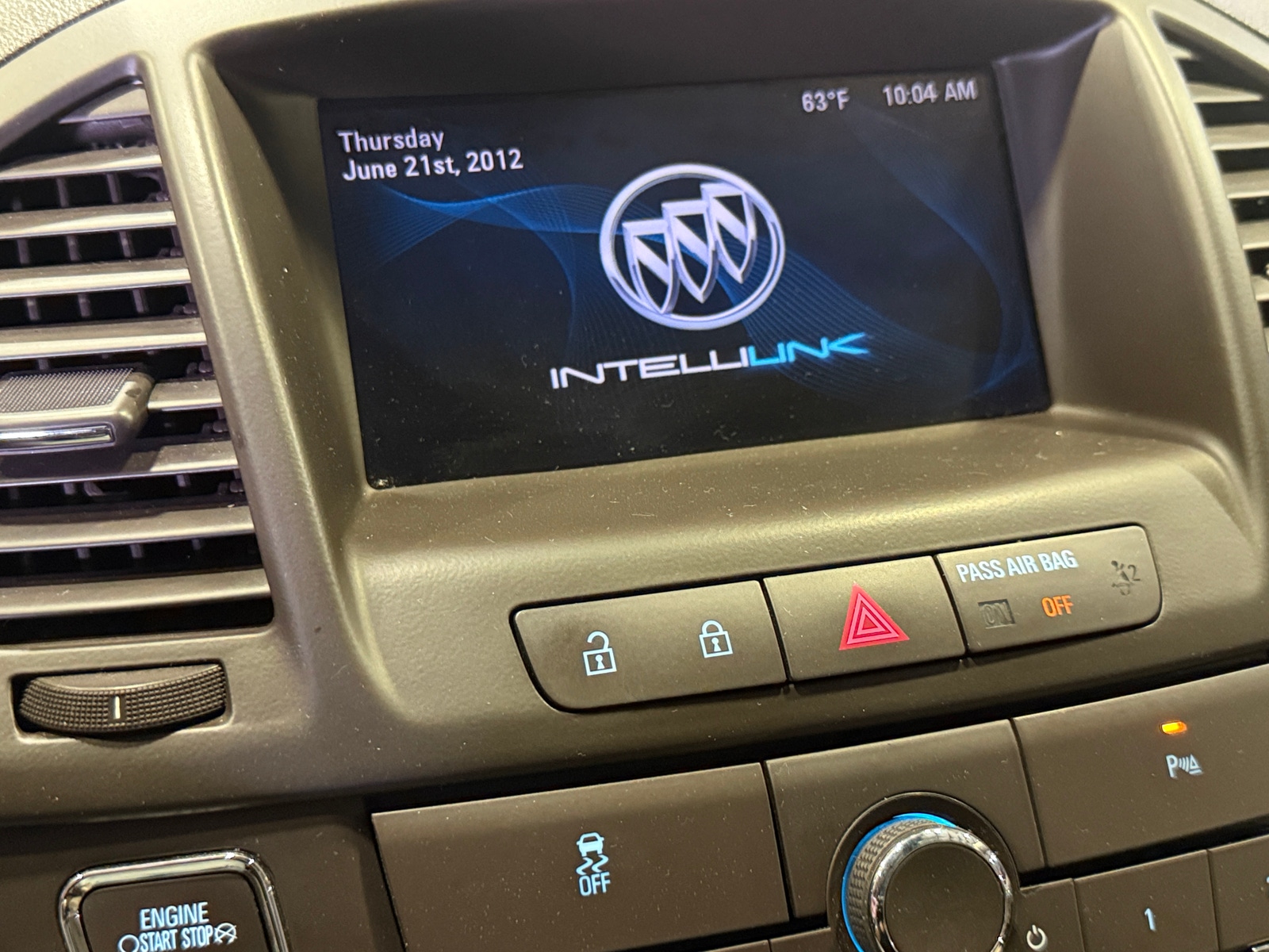 Thumbnail: 2013 Buick Regal - 3
