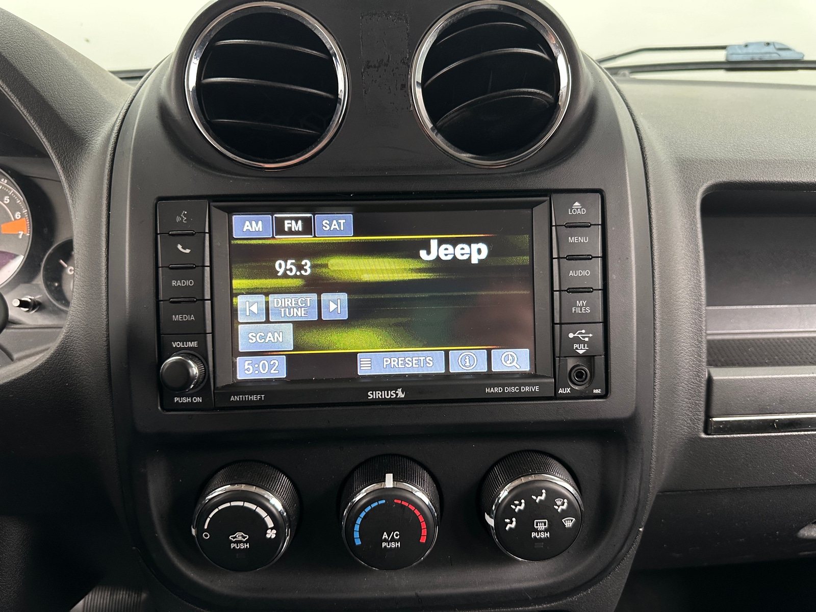 Thumbnail: 2017 Jeep Patriot - 4