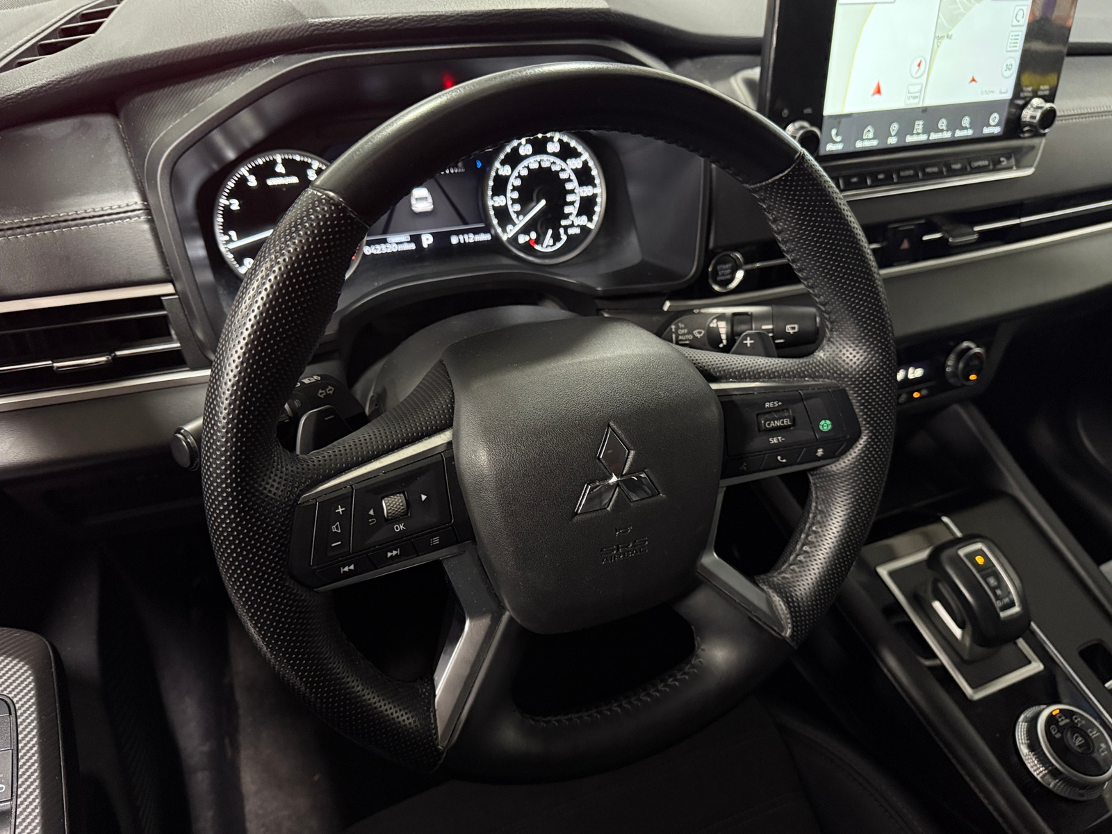 Thumbnail: 2024 Mitsubishi Outlander - 4