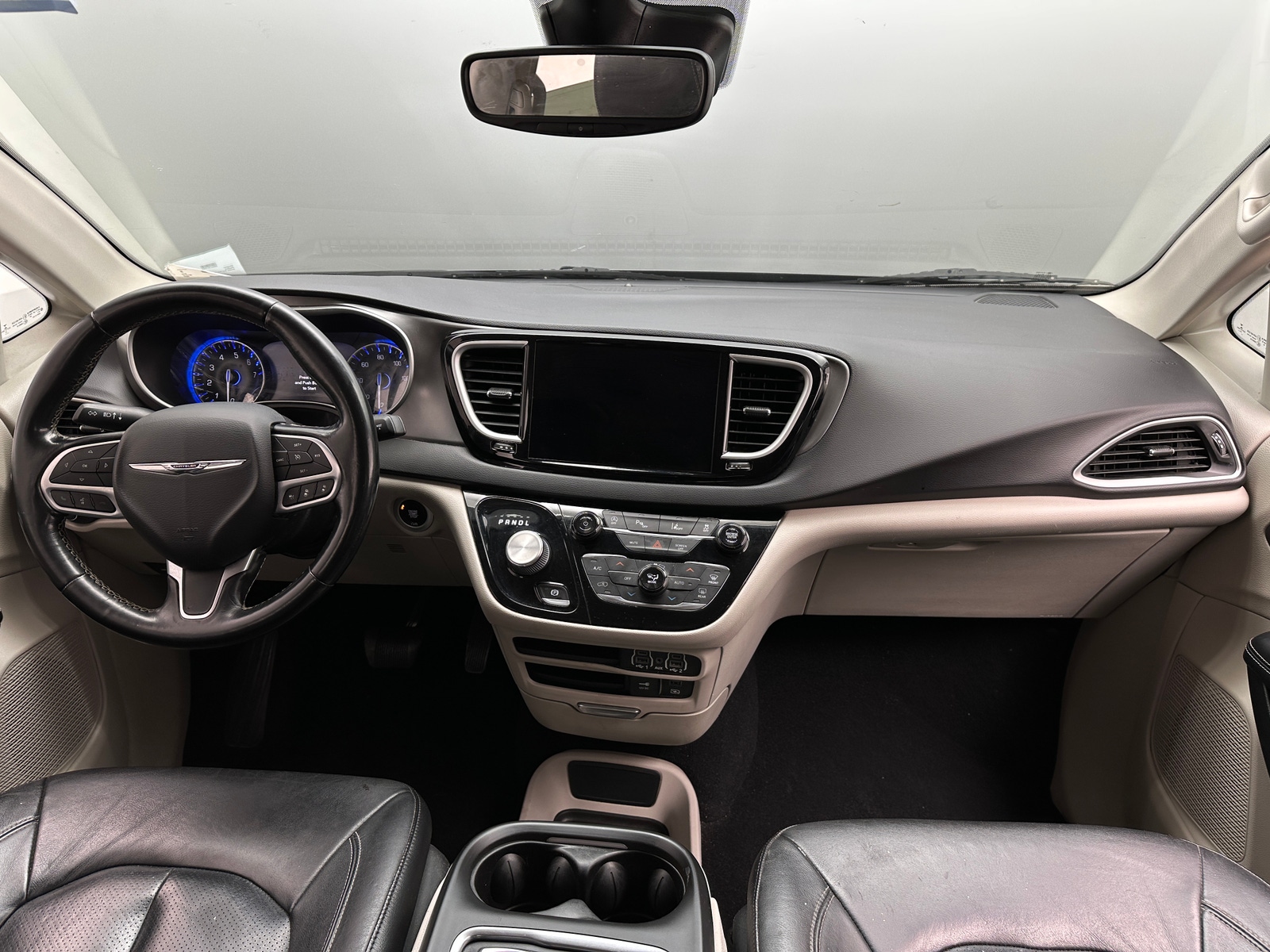Thumbnail: 2022 Chrysler Pacifica - 2