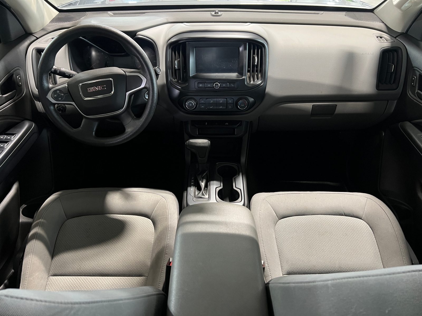 Thumbnail: 2018 GMC Canyon - 3