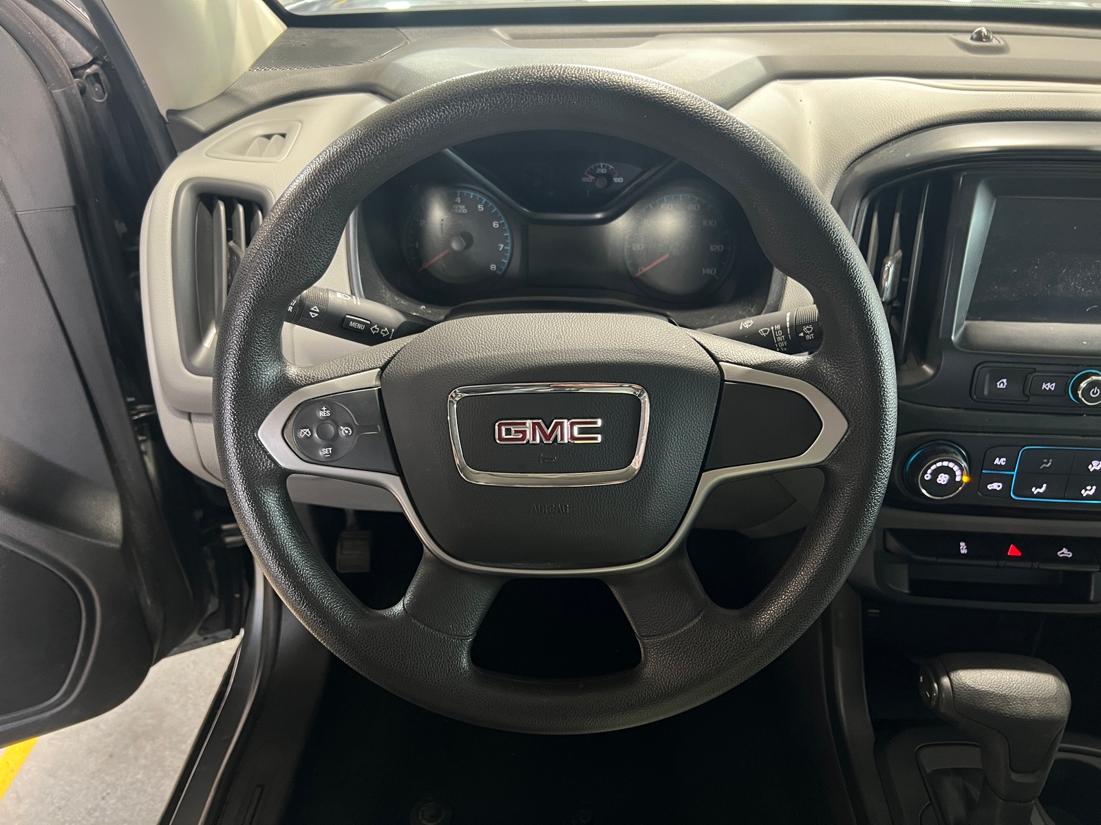 Thumbnail: 2018 GMC Canyon - 5