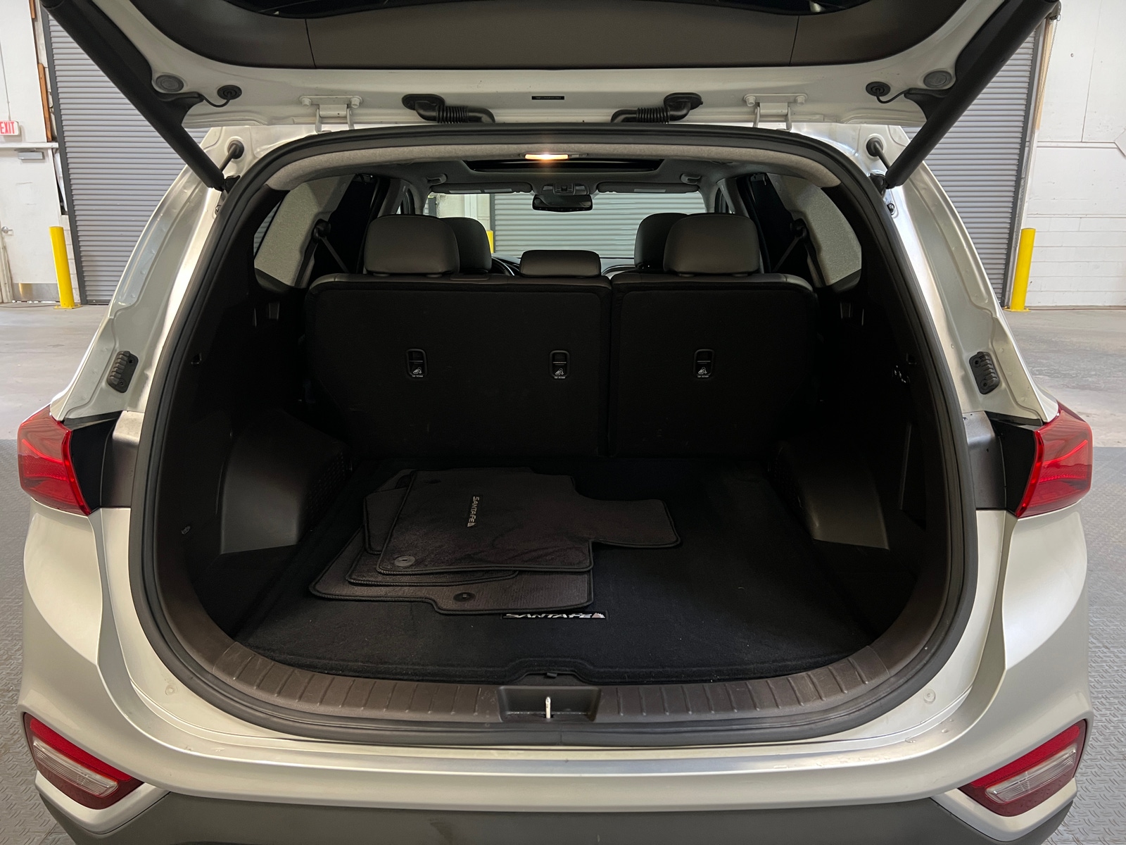 Thumbnail: 2019 Hyundai Santa Fe - 6