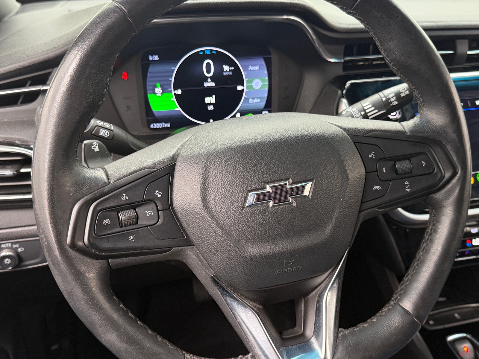 Thumbnail: 2022 Chevrolet Bolt EV - 4