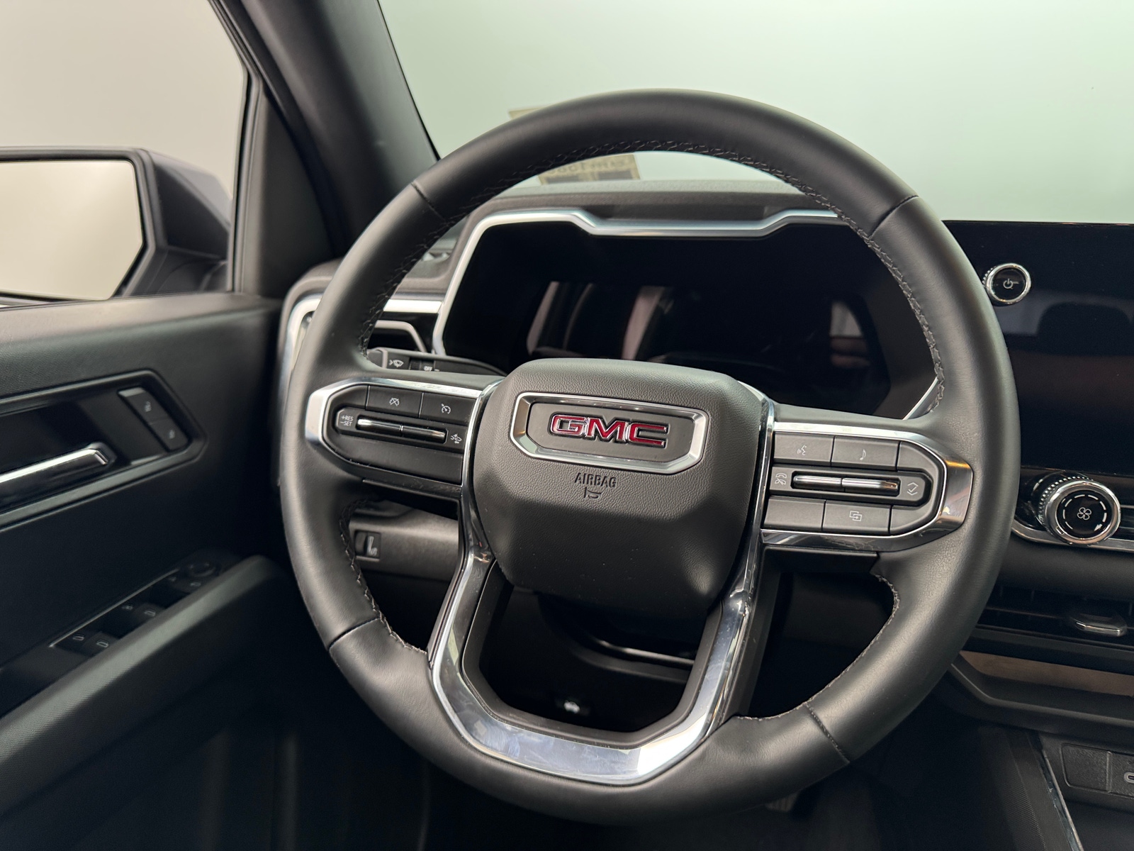 Thumbnail: 2024 GMC Canyon - 5
