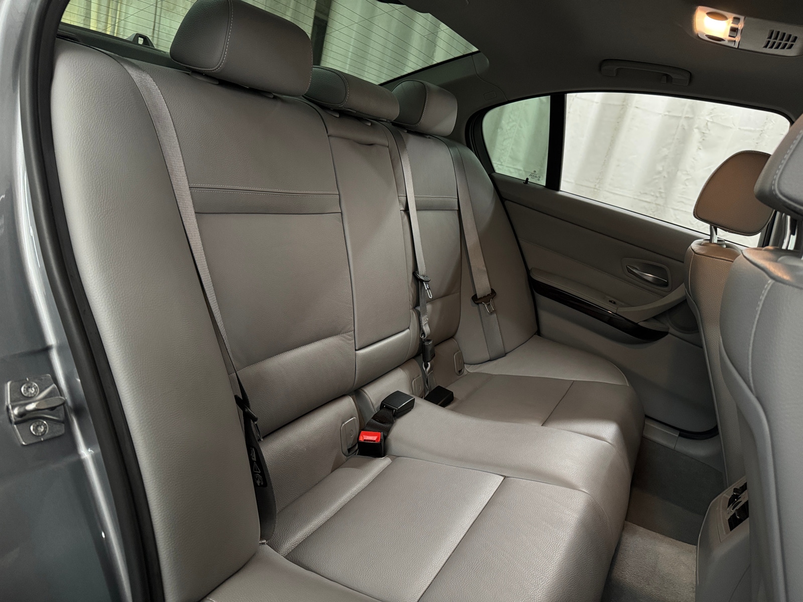 Thumbnail: 2011 BMW 3 Series - 5