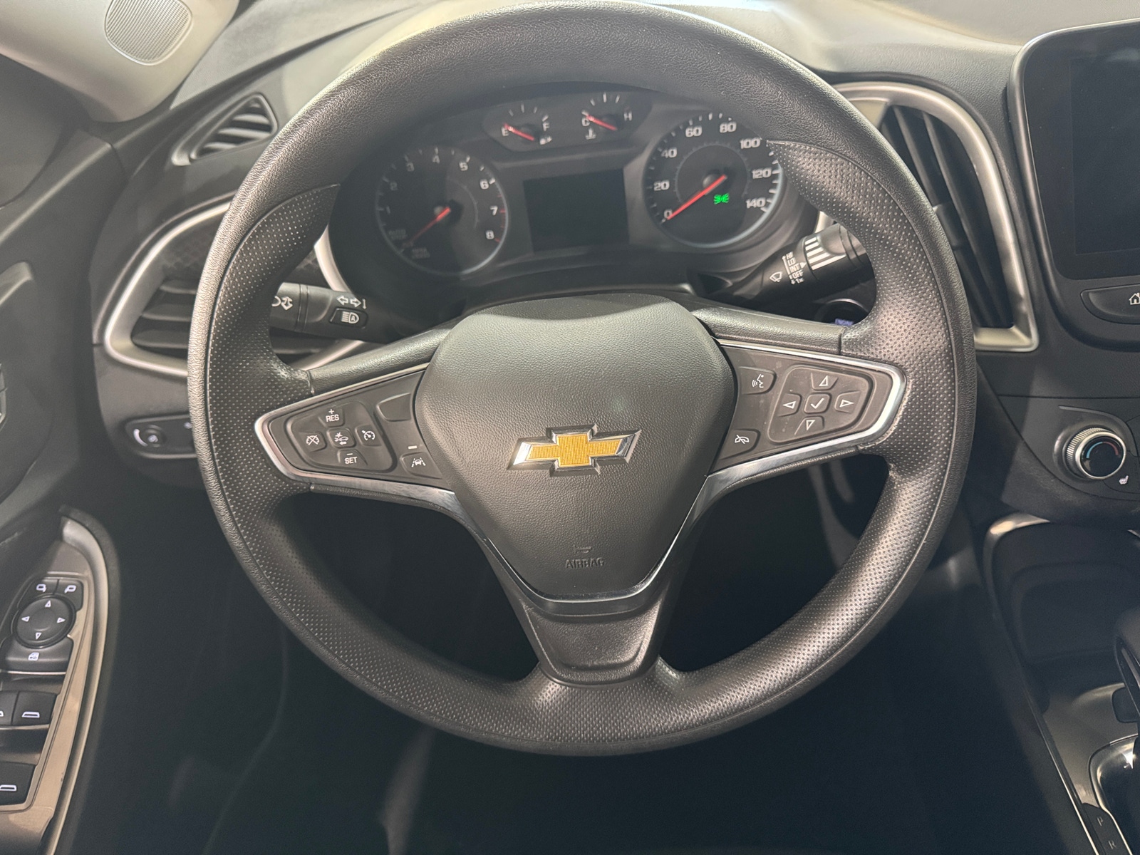 Thumbnail: 2024 Chevrolet Malibu - 5