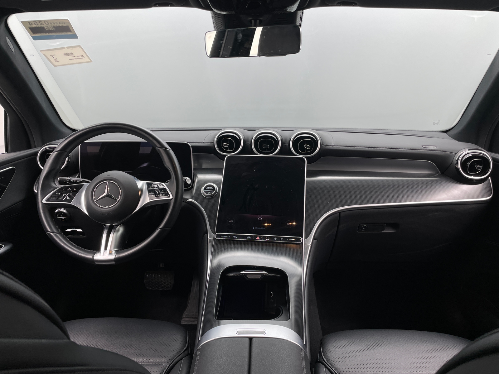 Thumbnail: 2024 Mercedes-Benz GLC - 2