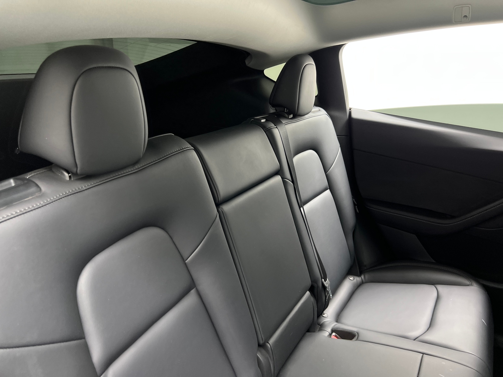 Thumbnail: 2022 Tesla Model Y - 5