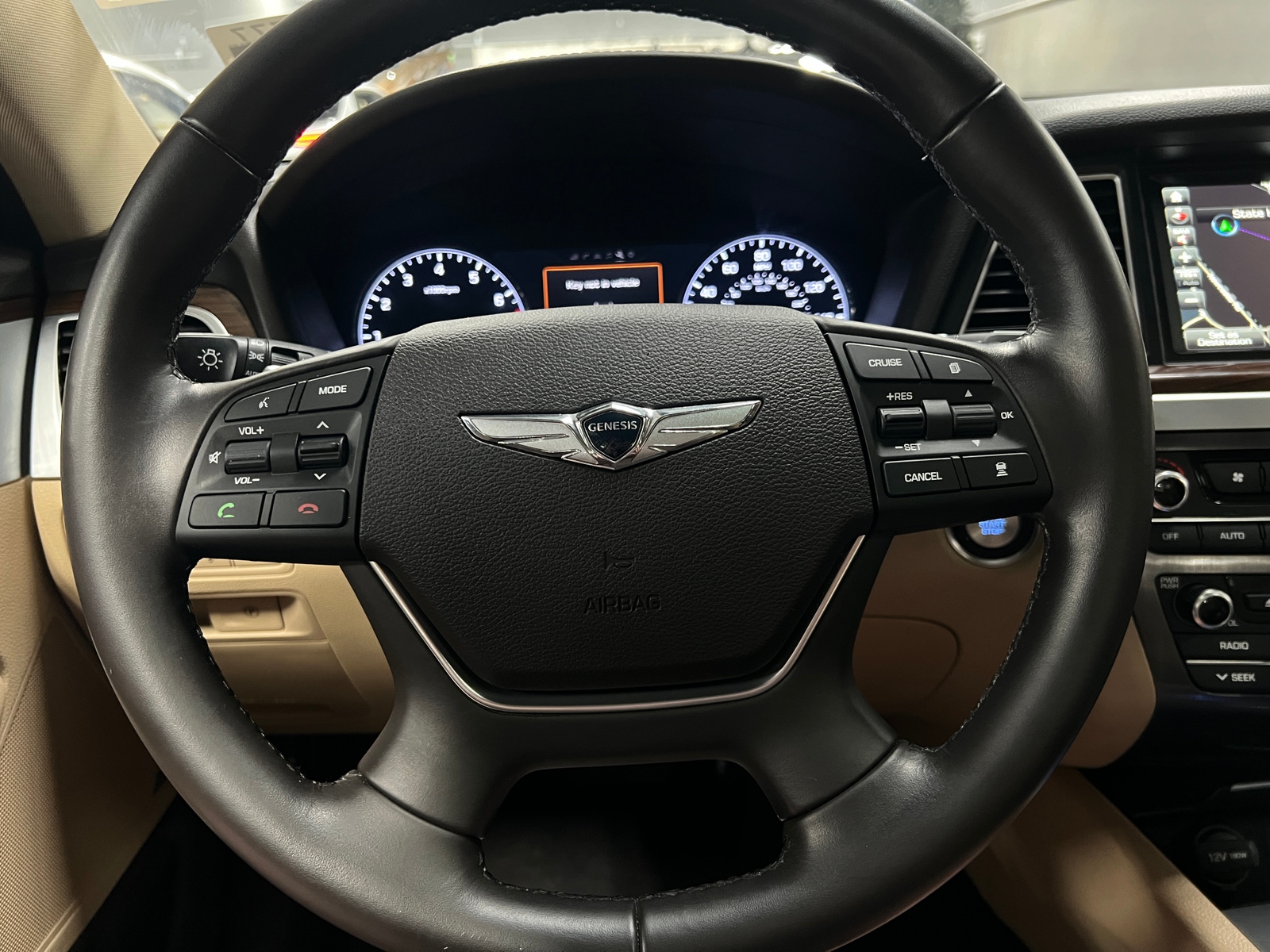 Thumbnail: 2017 Genesis G80 - 4