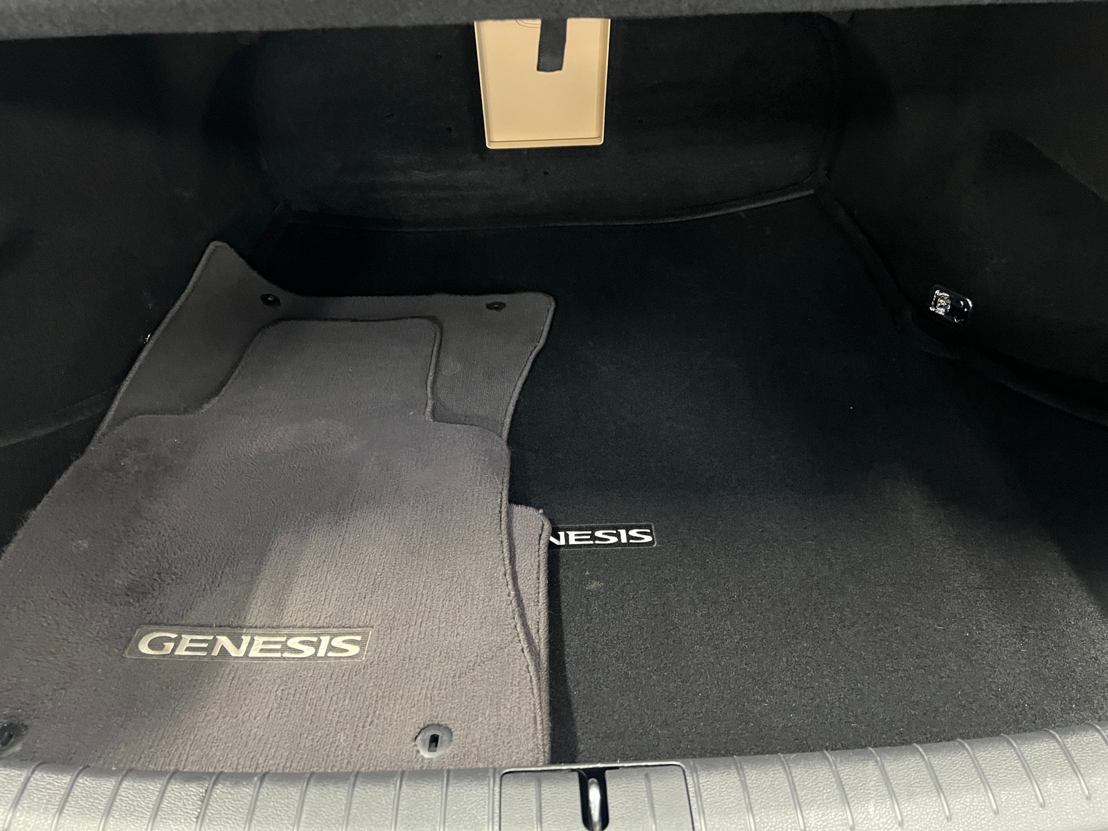 Thumbnail: 2017 Genesis G80 - 6