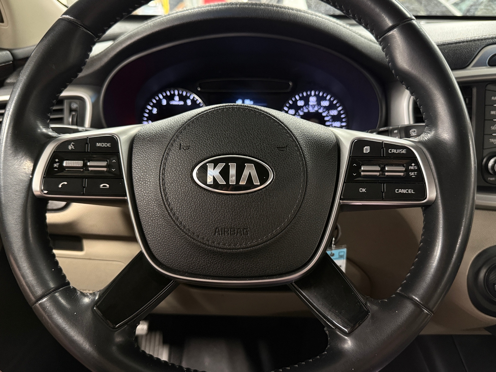 Thumbnail: 2019 Kia Sorento - 5