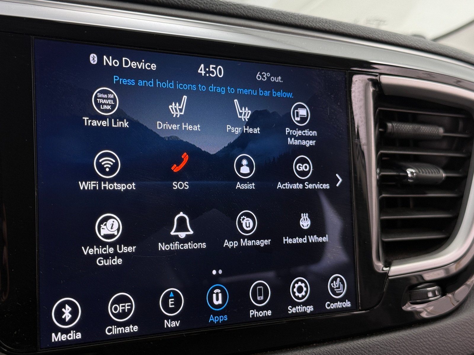 Thumbnail: 2020 Chrysler Pacifica - 3
