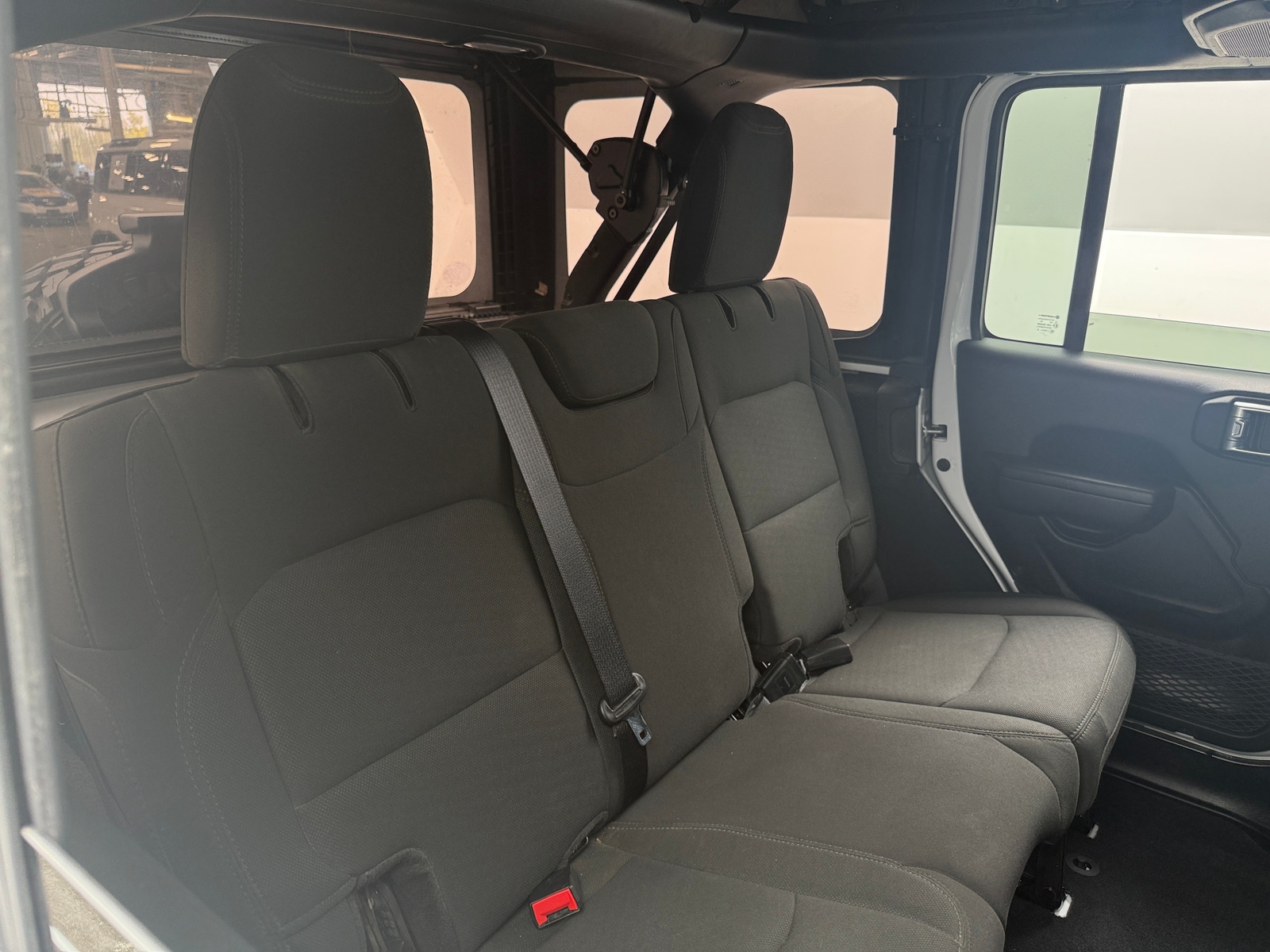 Thumbnail: 2022 Jeep Wrangler - 6