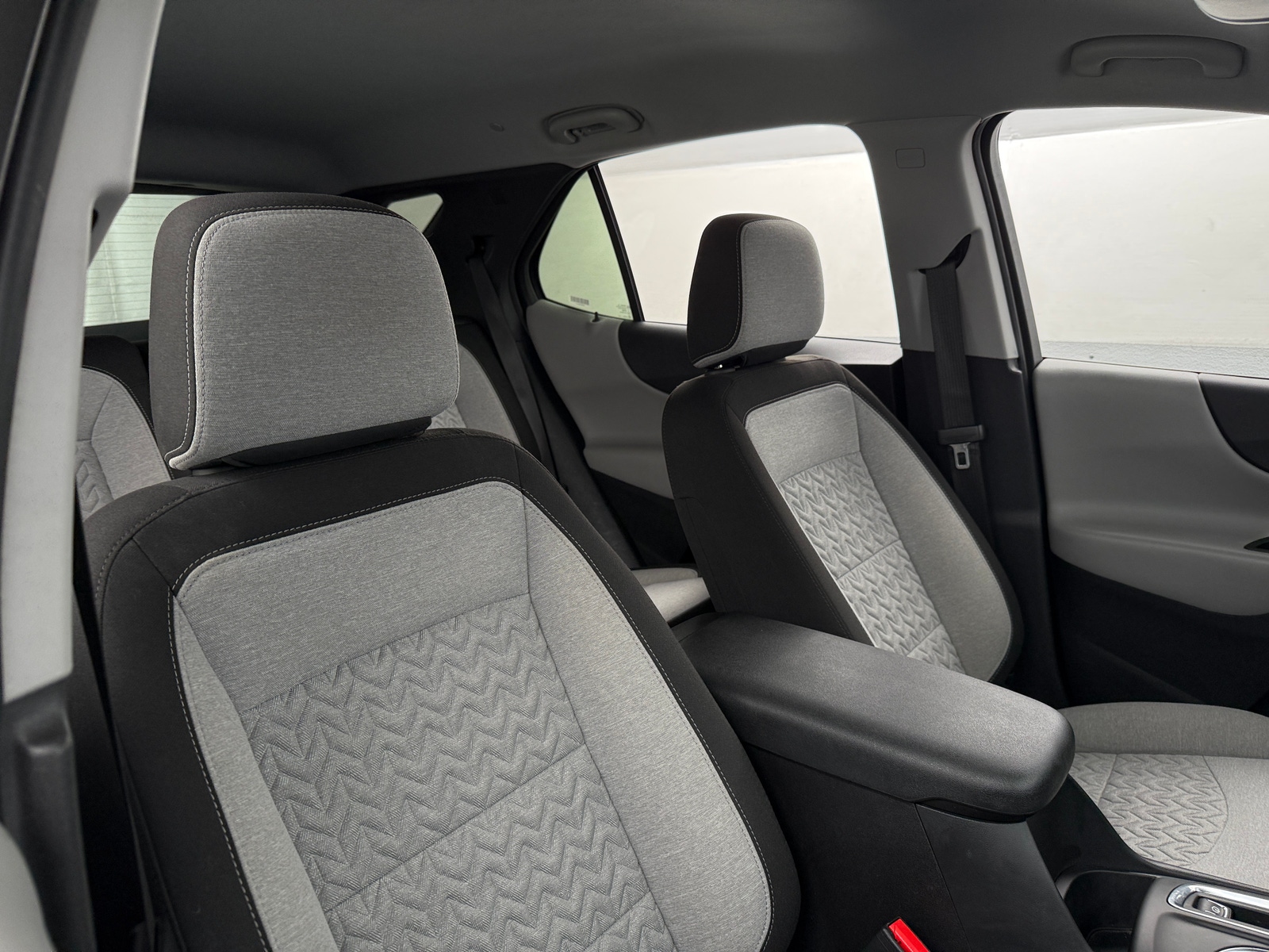 Thumbnail: 2023 Chevrolet Equinox - 2
