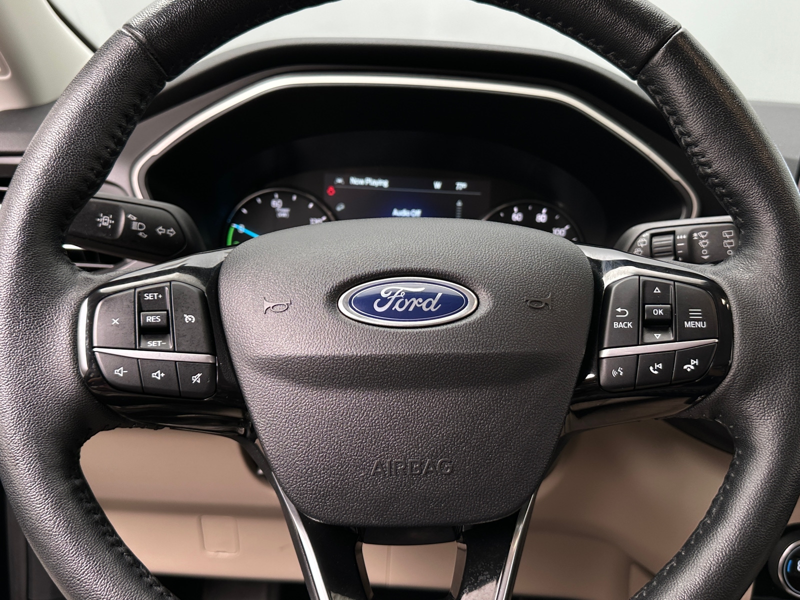Thumbnail: 2021 Ford Escape - 4