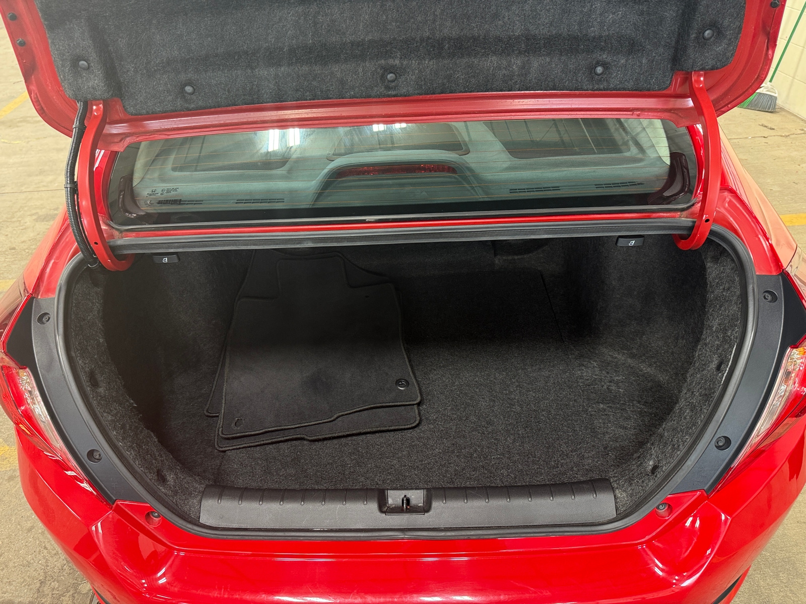 Thumbnail: 2017 Honda Civic - 6