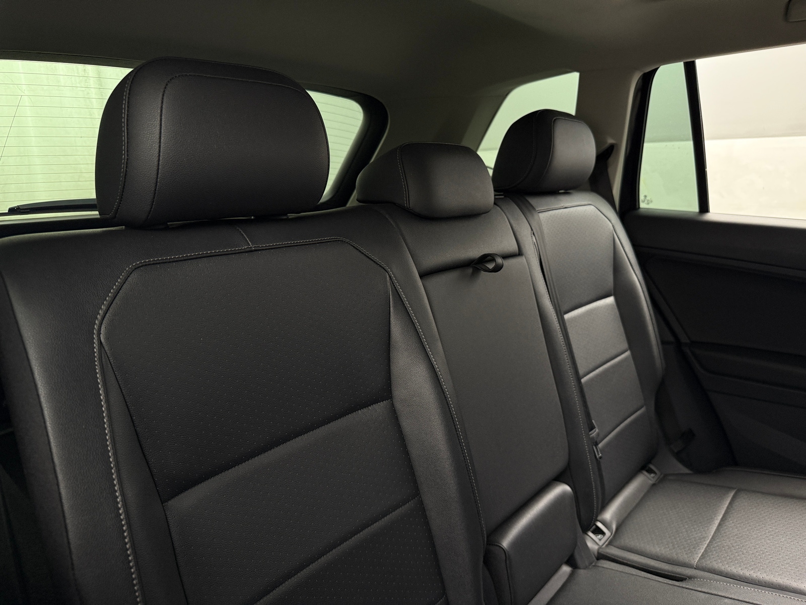 Thumbnail: 2020 Volkswagen Tiguan - 5