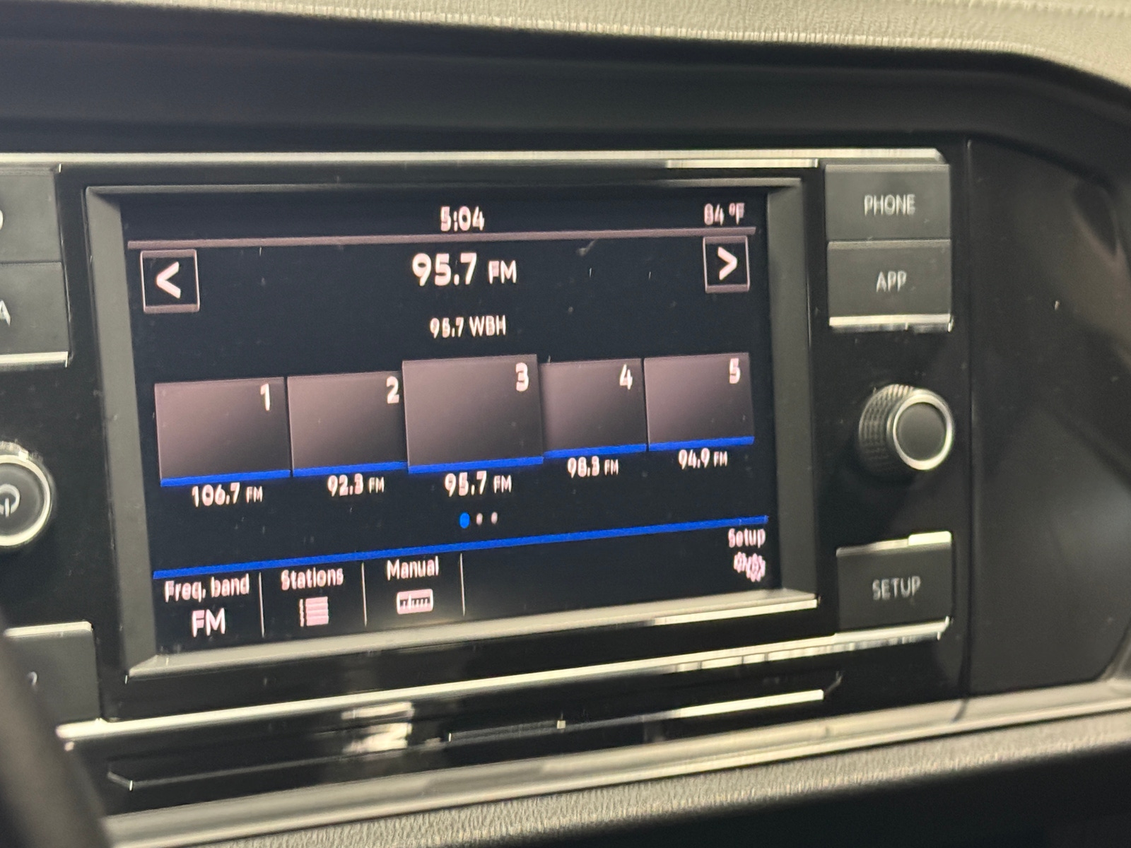 Thumbnail: 2019 Volkswagen Jetta - 4