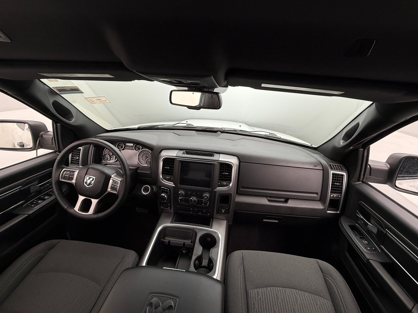 Thumbnail: 2022 RAM 1500 Classic - 3