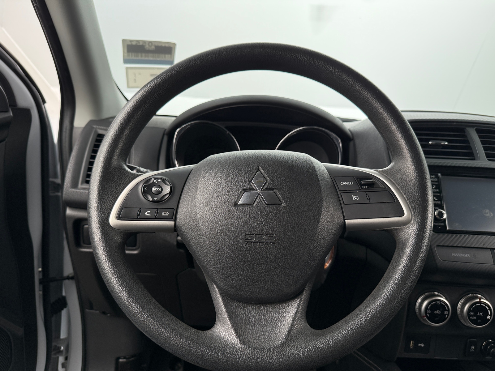 Thumbnail: 2023 Mitsubishi Outlander Sport - 5