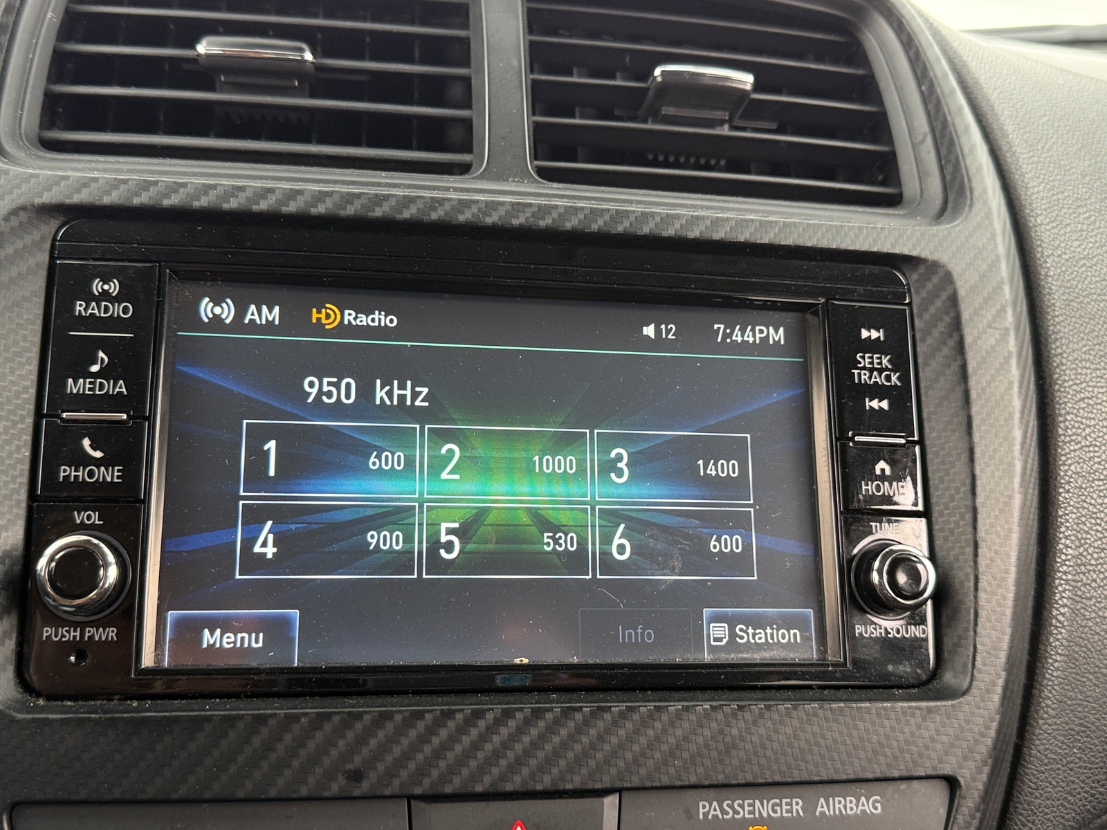Thumbnail: 2023 Mitsubishi Outlander Sport - 4