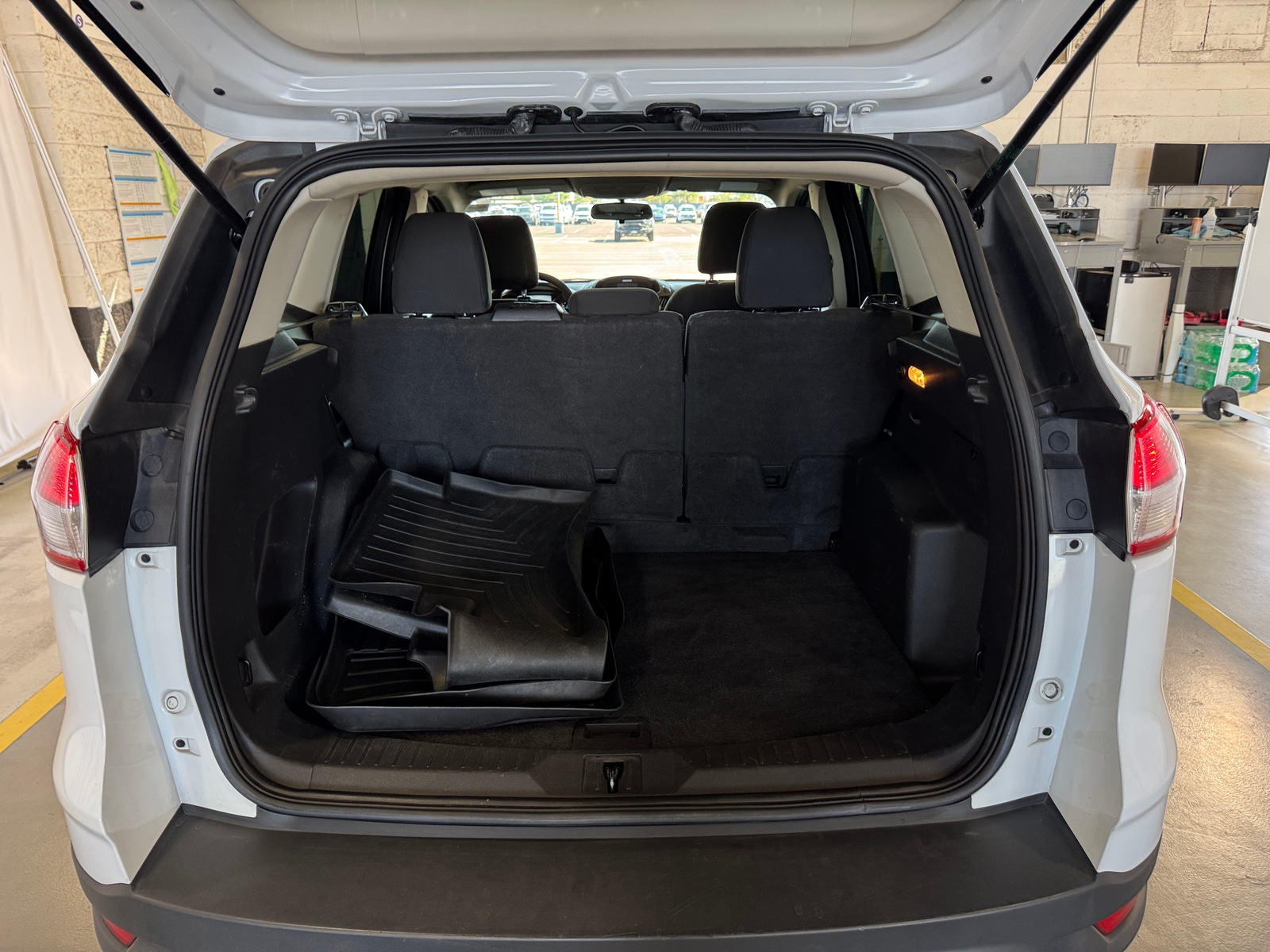 Thumbnail: 2016 Ford Escape - 7