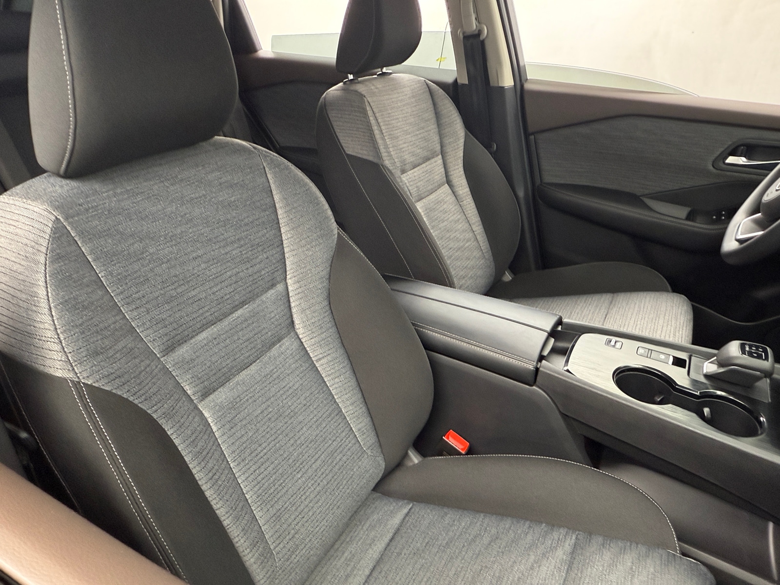 Thumbnail: 2023 Nissan Rogue - 2