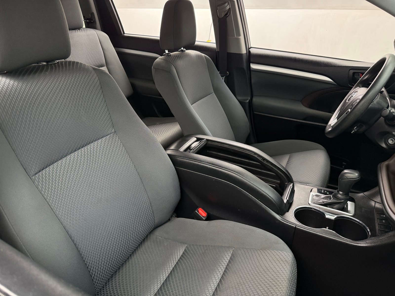 Thumbnail: 2019 Toyota Highlander - 2