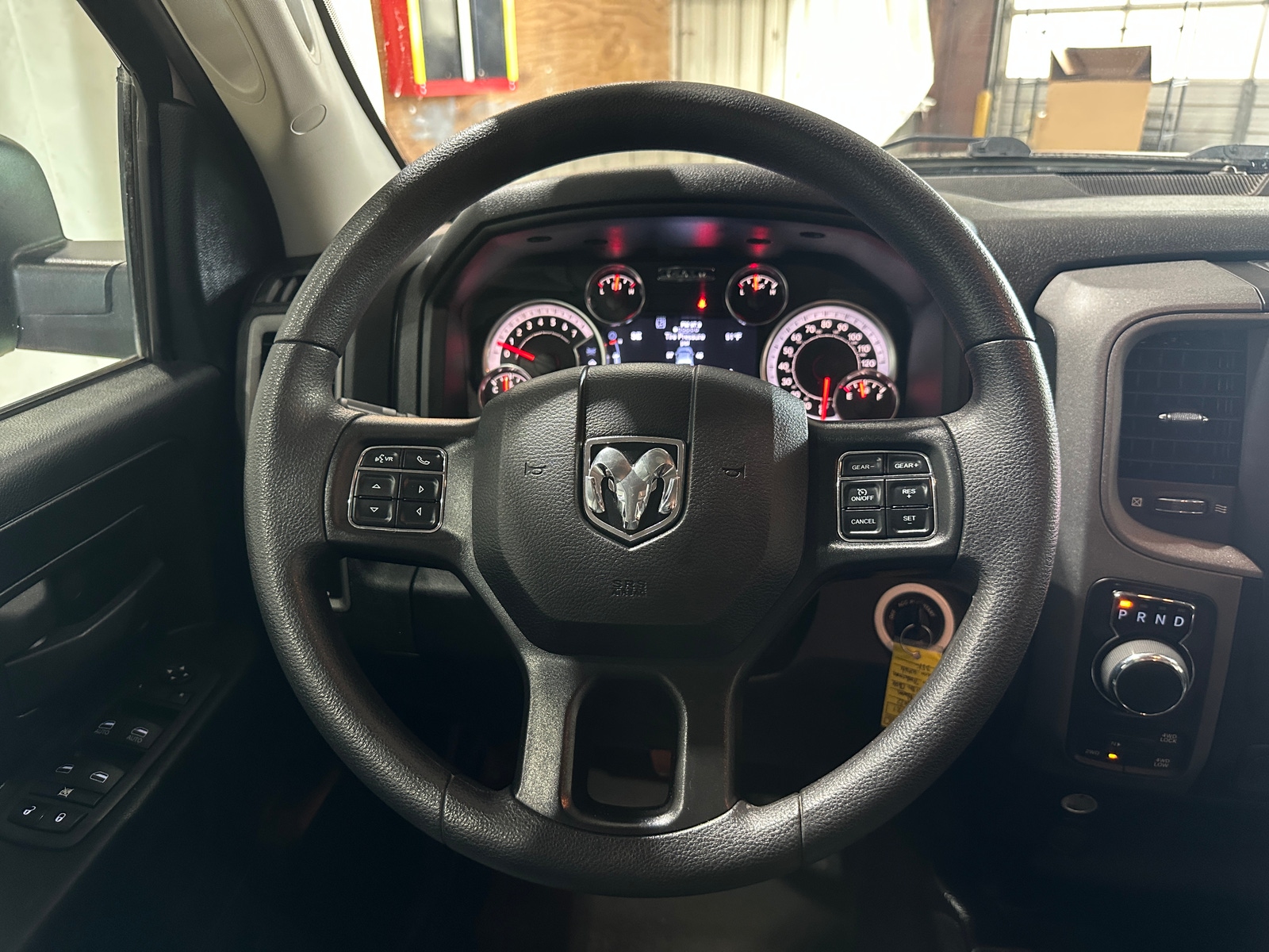 Thumbnail: 2022 RAM 1500 Classic - 5
