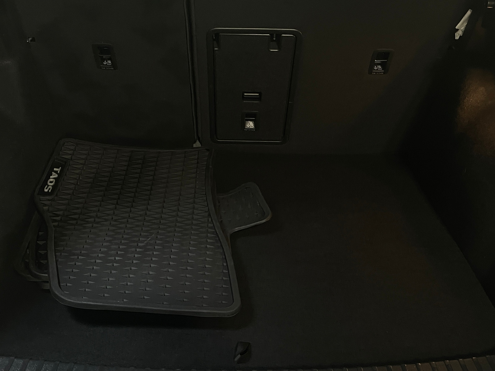 Thumbnail: 2022 Volkswagen Taos - 6