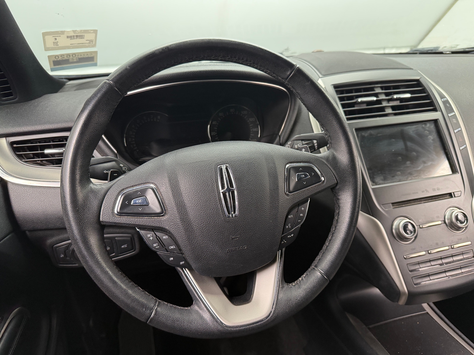 Thumbnail: 2017 Lincoln MKC - 4