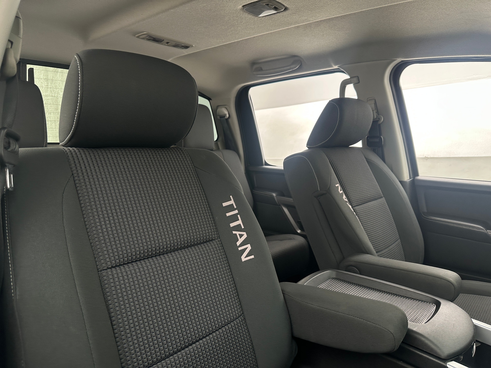 Thumbnail: 2015 Nissan Titan - 2