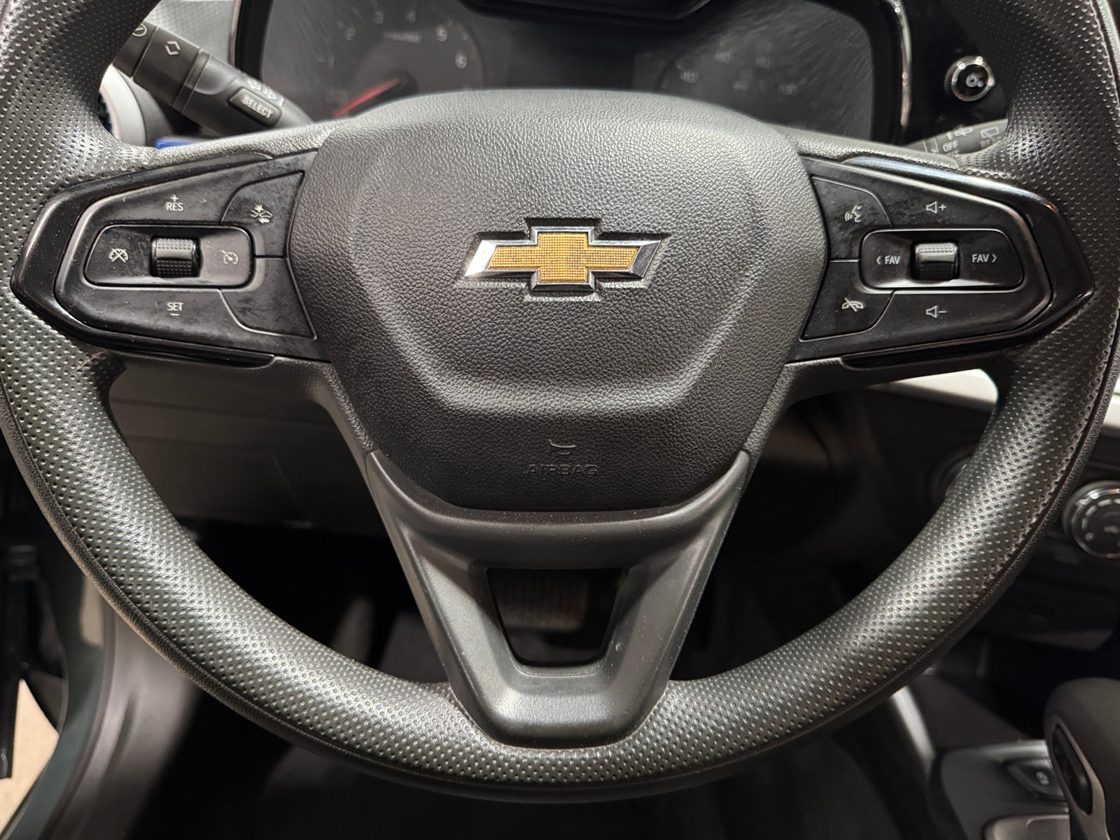 Thumbnail: 2025 Chevrolet Trax - 5