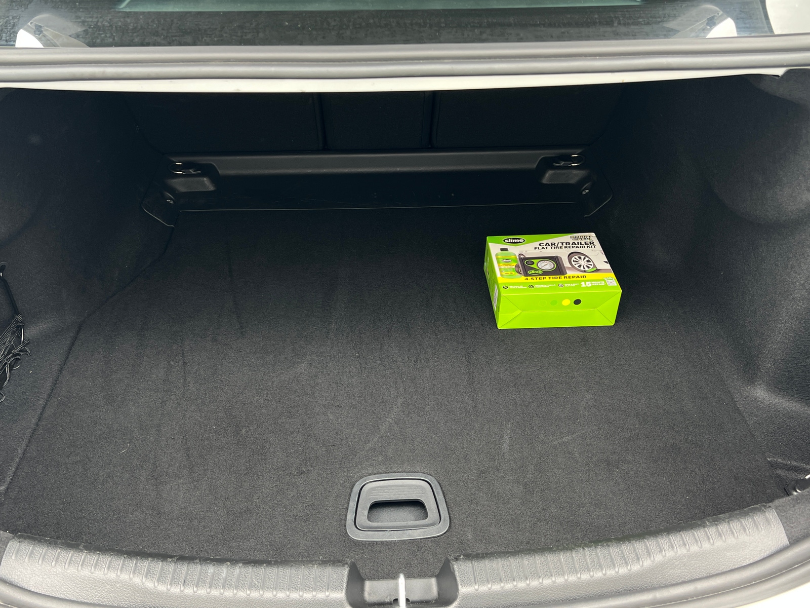 Thumbnail: 2024 Mercedes-Benz C-Class - 6