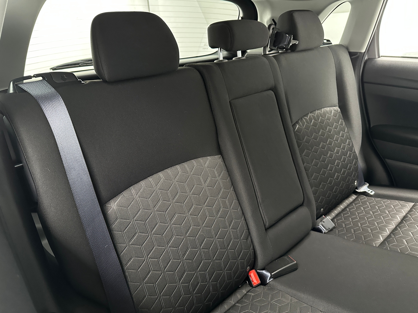 Thumbnail: 2021 Mitsubishi Outlander Sport - 6