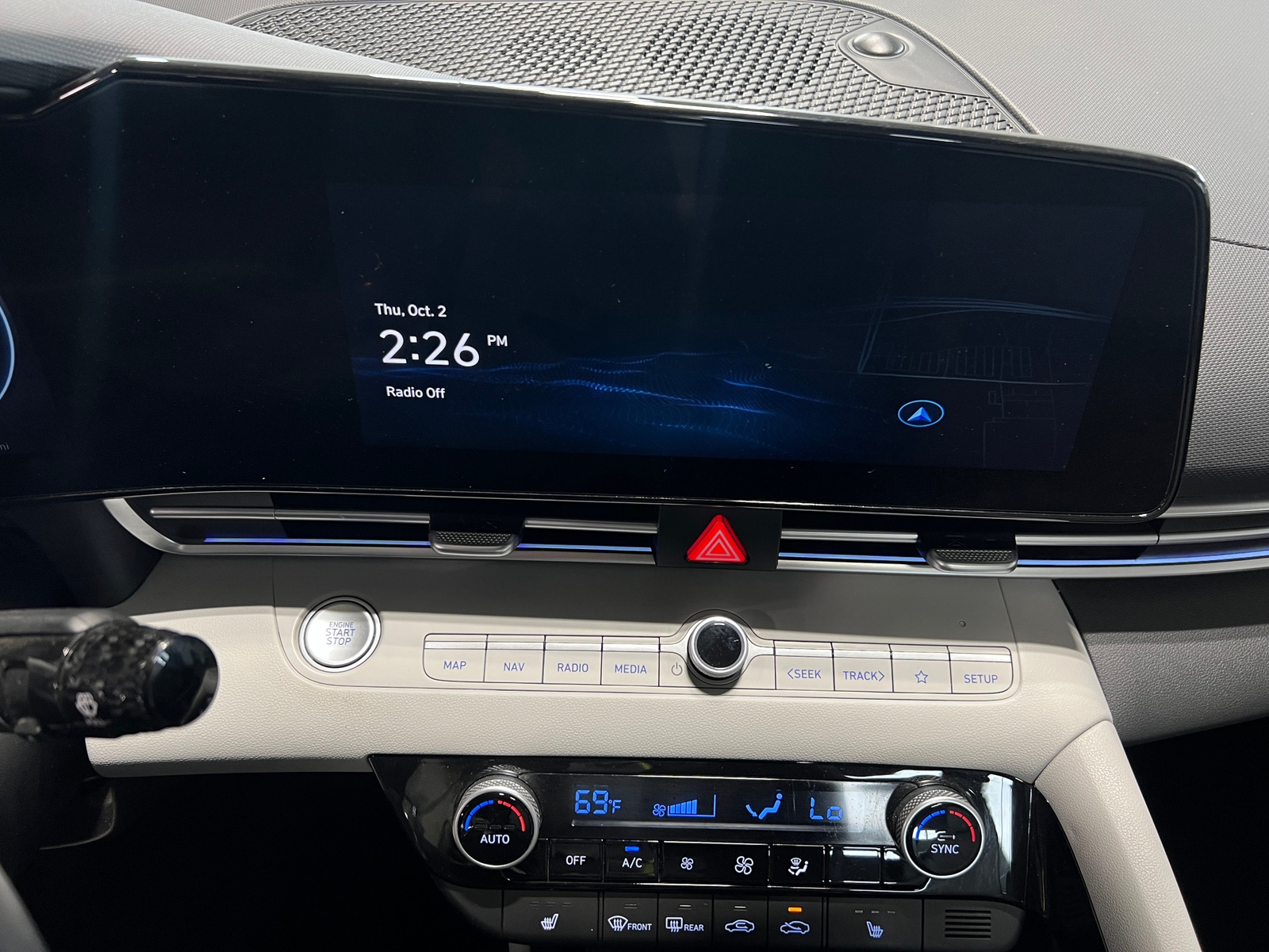 Thumbnail: 2024 Hyundai Elantra - 4
