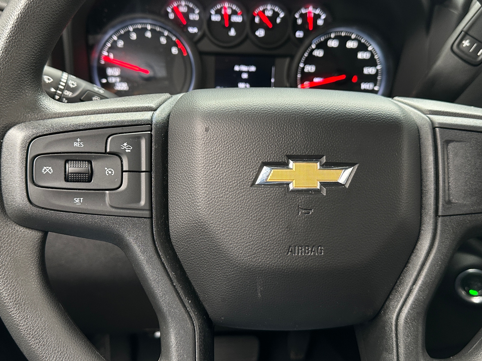Thumbnail: 2025 Chevrolet Silverado 1500 - 5