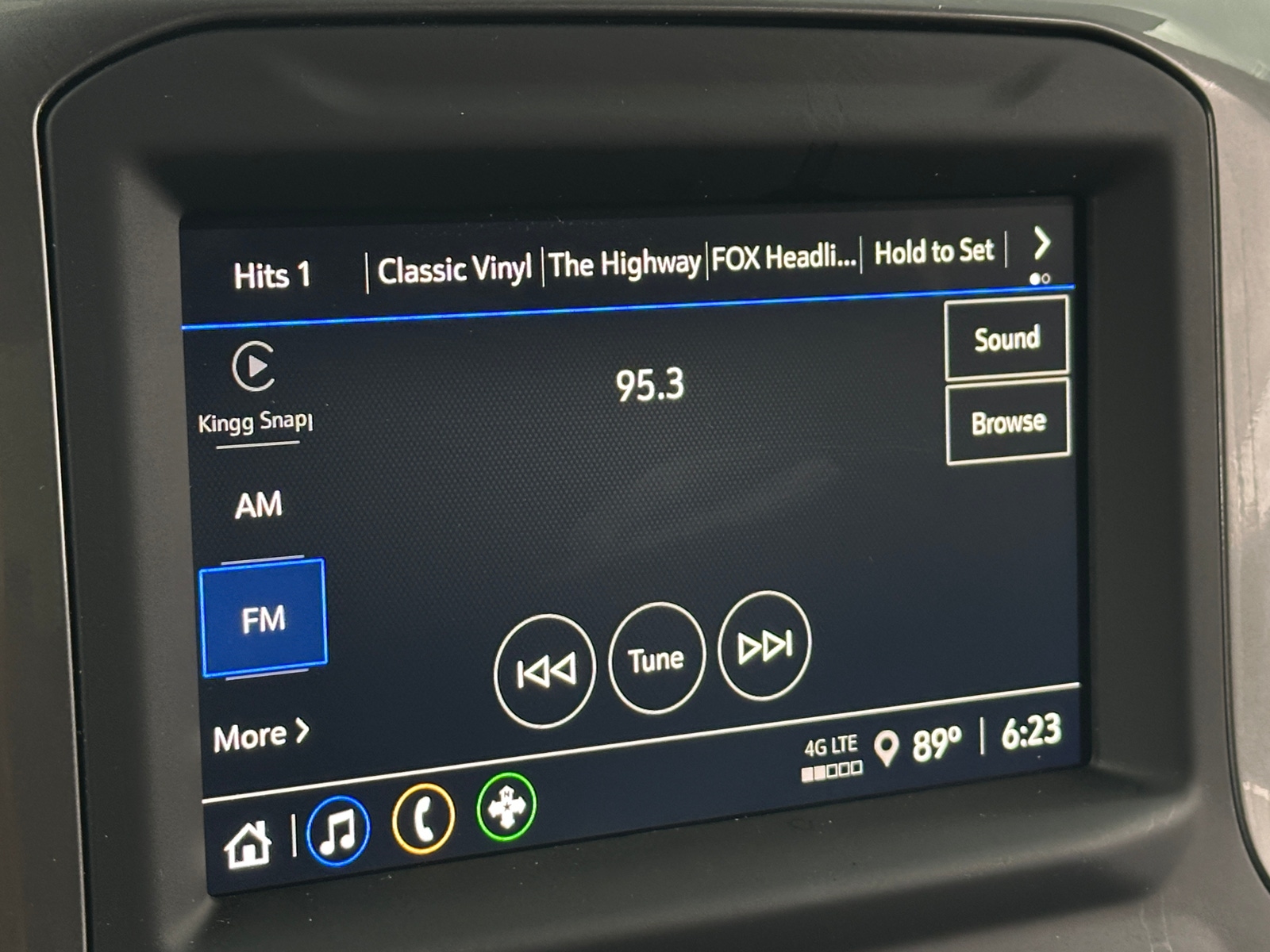 Thumbnail: 2025 Chevrolet Silverado 1500 - 4