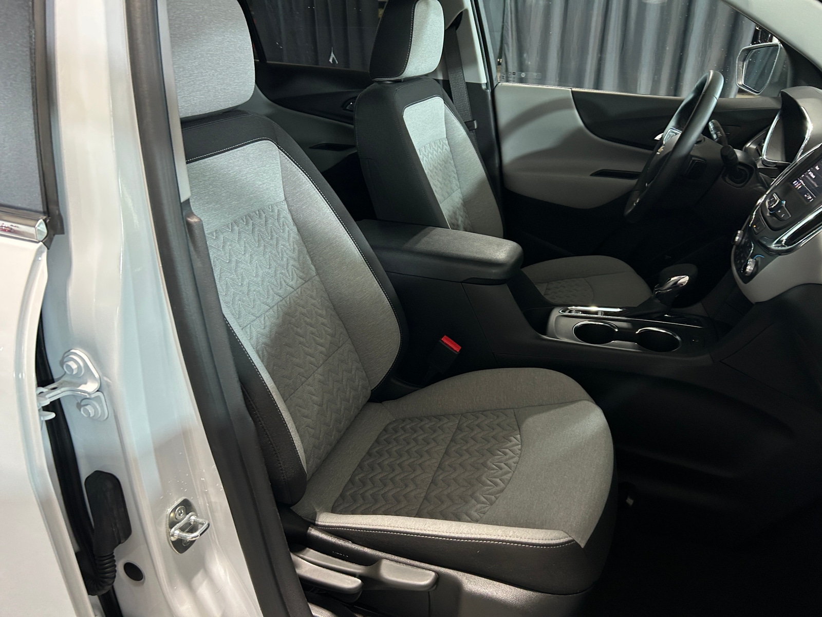 Thumbnail: 2023 Chevrolet Equinox - 2