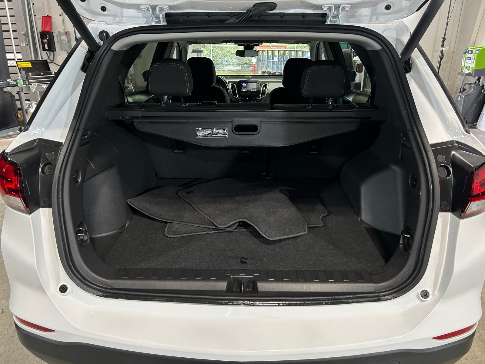 Thumbnail: 2023 Chevrolet Equinox - 7