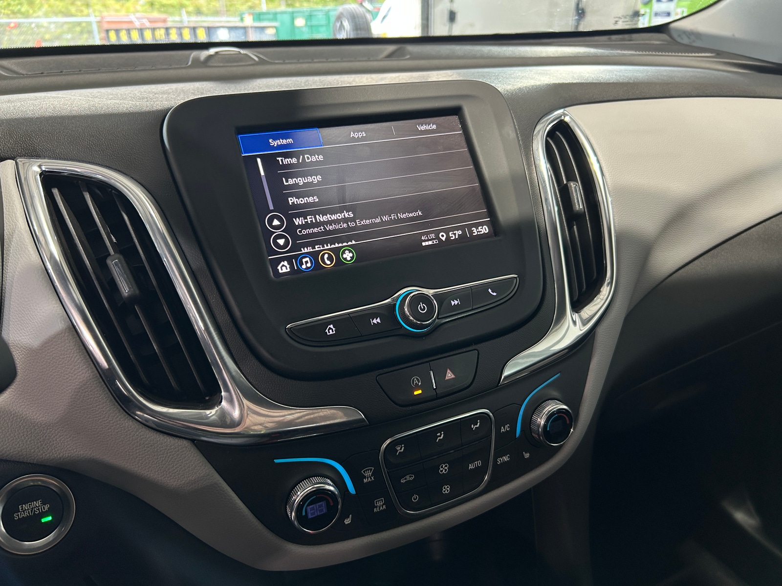 Thumbnail: 2023 Chevrolet Equinox - 4