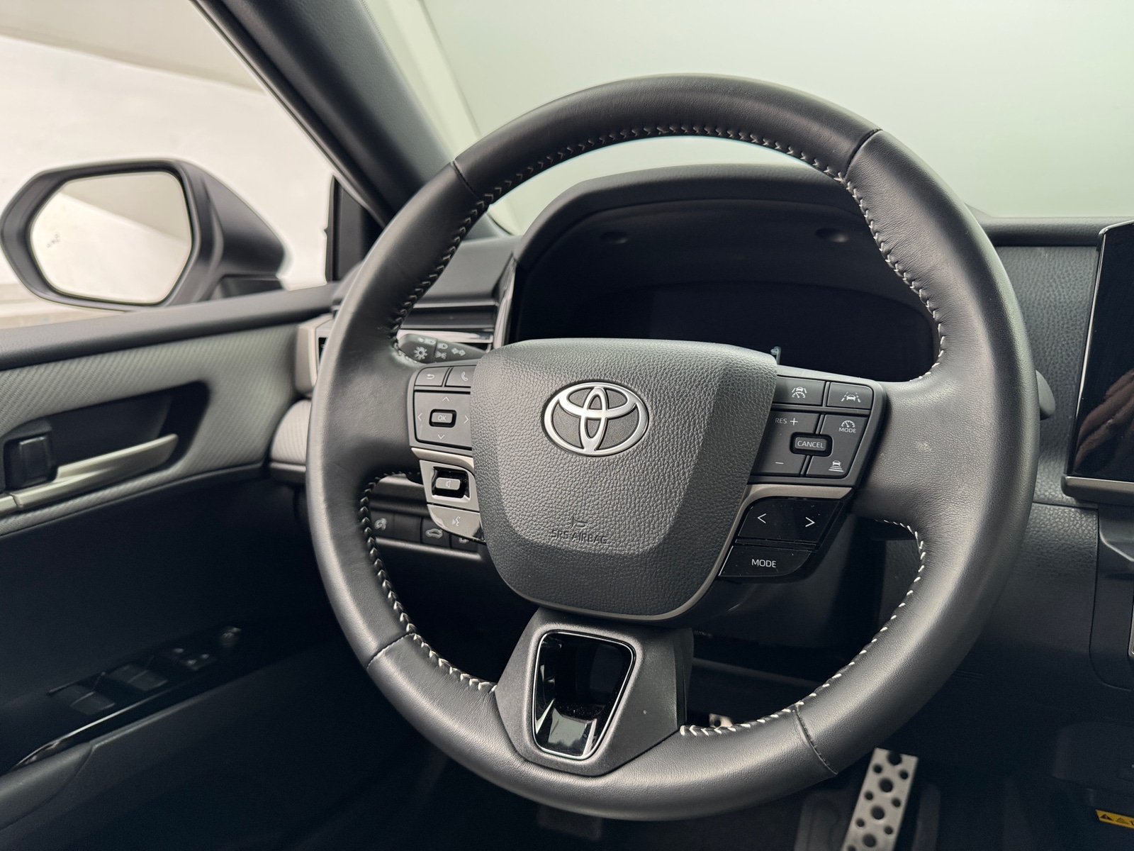 Thumbnail: 2025 Toyota Camry - 4