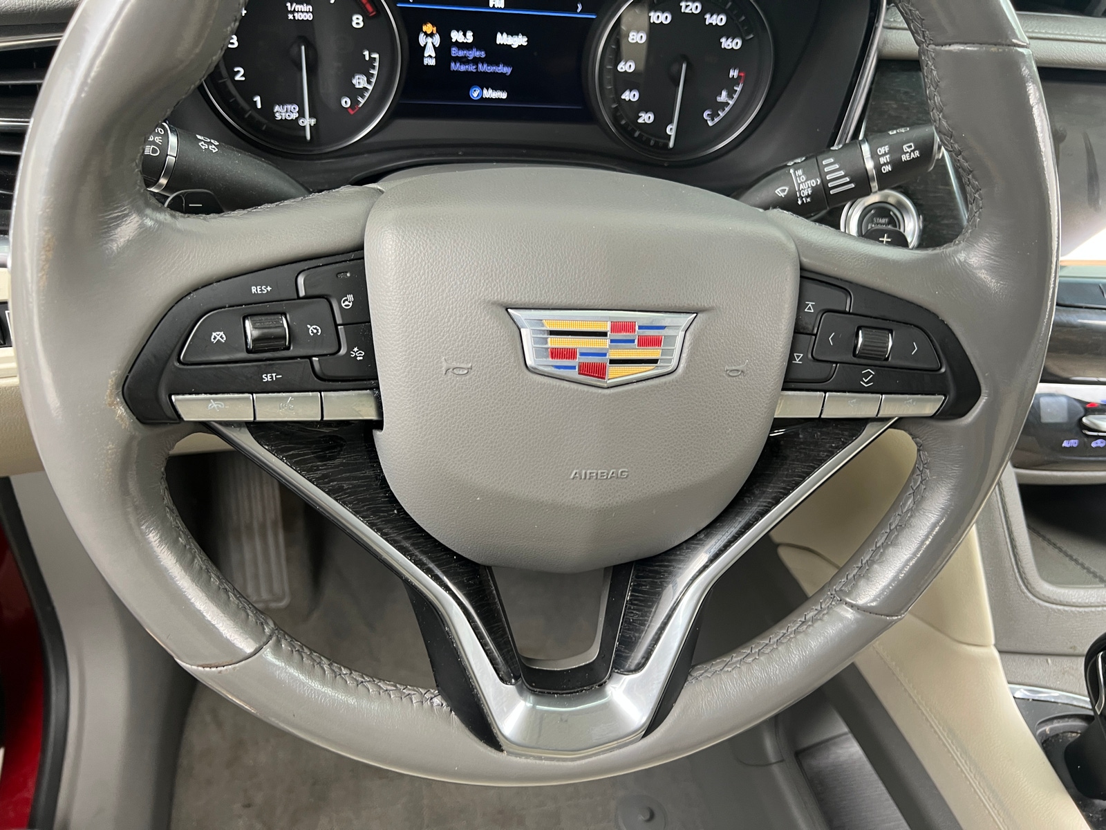 Thumbnail: 2021 Cadillac XT6 - 4