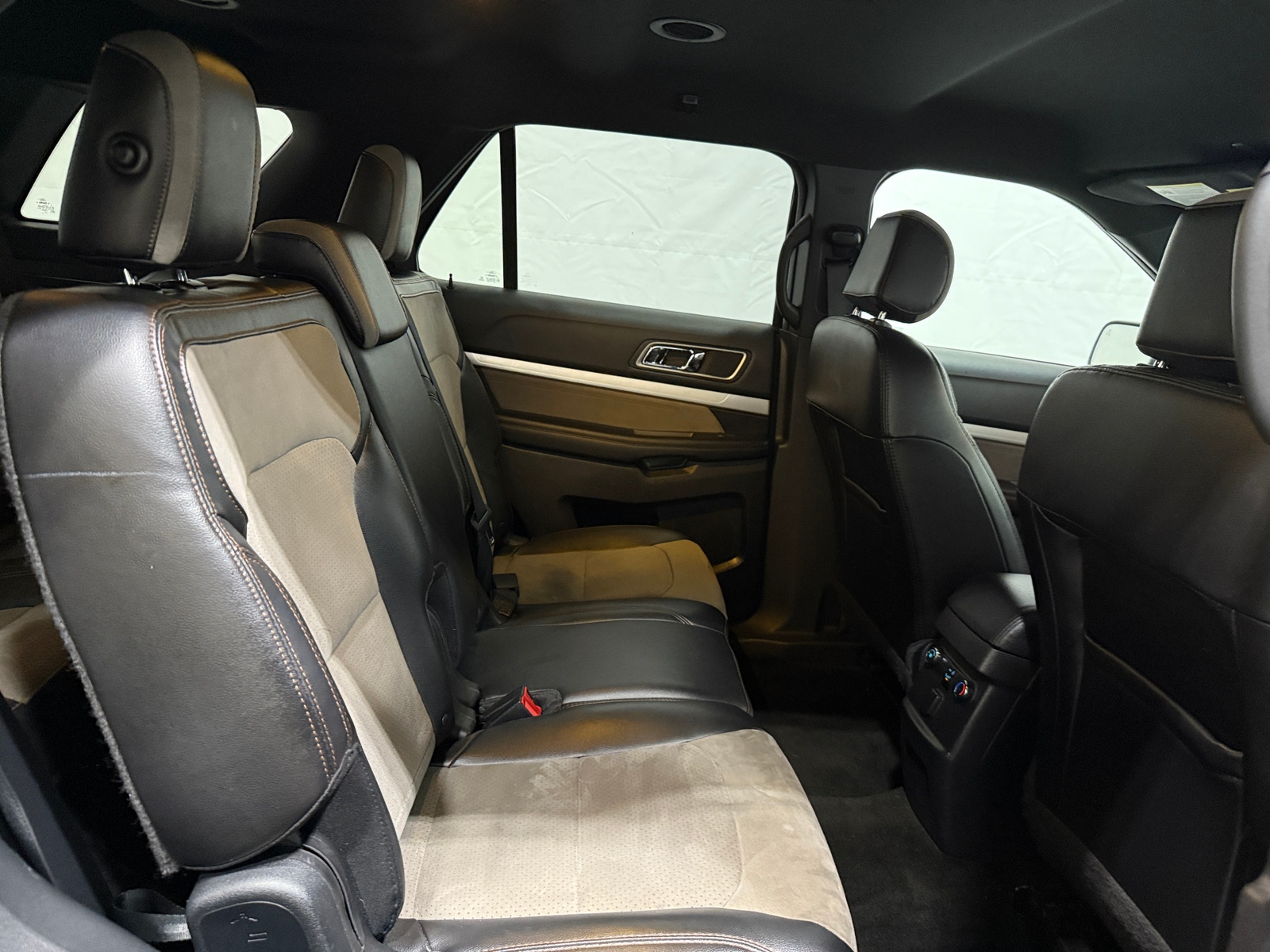 Thumbnail: 2017 Ford Explorer - 5