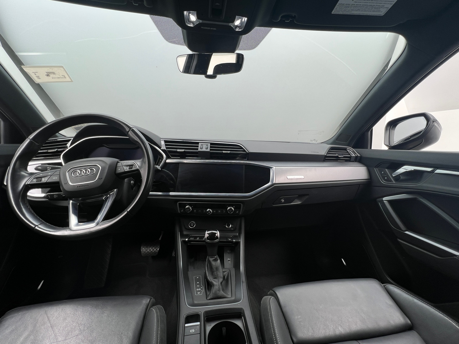 Thumbnail: 2021 Audi Q3 - 2